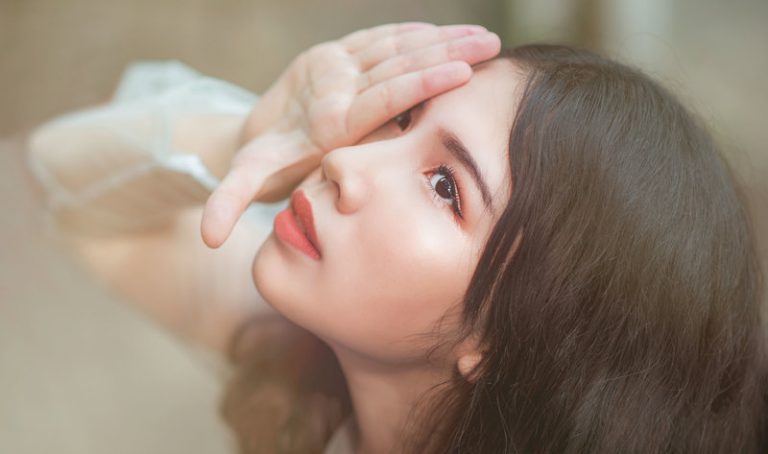 식물성 엘라스틴 제품으로 피부 탄력을 돕는다