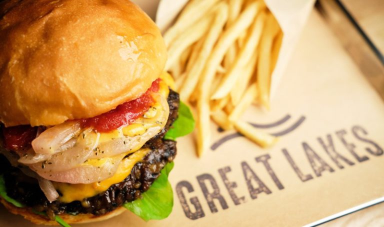 도쿄 버거샵 완전 비건화