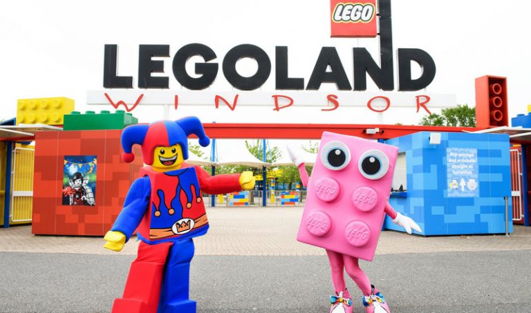 LEGO LAND NOW SERVES VEGAN BURGERS IN ENGLAND