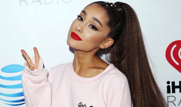 아리아나 그란데, 애니멀 쉘터 열다