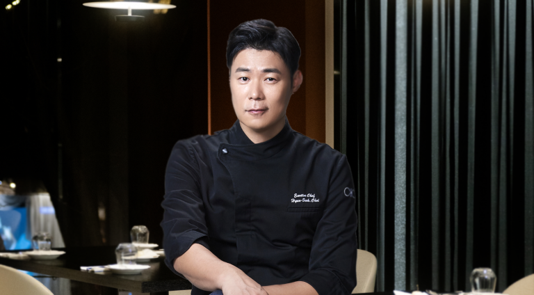 더 맛있는 비건메뉴를 위해. 최현석 셰프